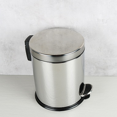 Fixsen HOTEL FX-34024 Ведро с крышкой 5л, хром